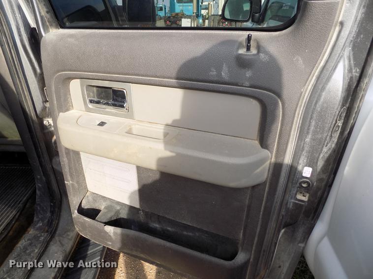 image for item FG9413 2010 Ford F150 XLT SuperCrew pickup truck