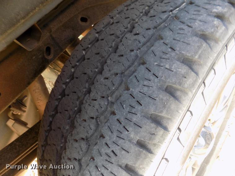 image for item FG9413 2010 Ford F150 XLT SuperCrew pickup truck