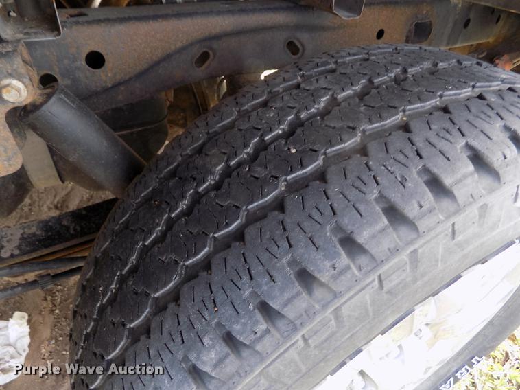 image for item FG9413 2010 Ford F150 XLT SuperCrew pickup truck