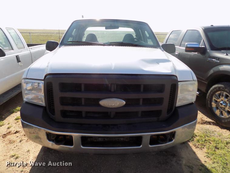 image for item FG9414 2007 Ford F250 Super Duty XL SuperCab pickup truck