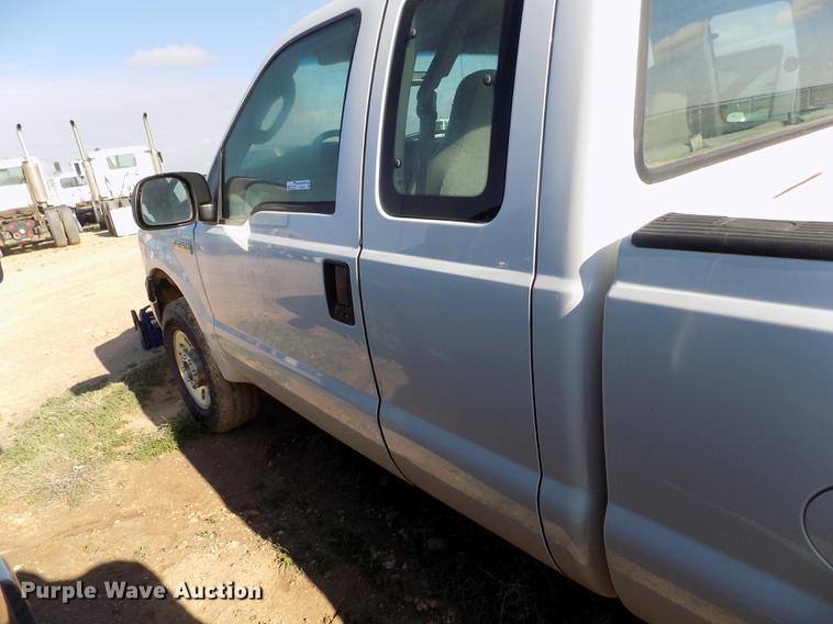 image for item FG9414 2007 Ford F250 Super Duty XL SuperCab pickup truck