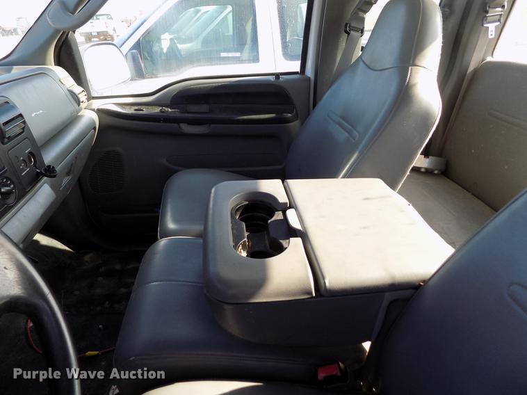 image for item FG9414 2007 Ford F250 Super Duty XL SuperCab pickup truck