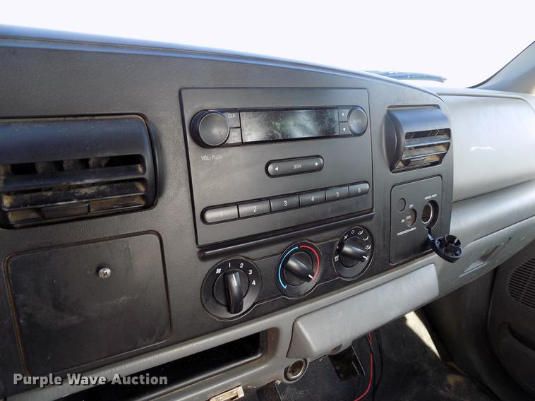 image for item FG9414 2007 Ford F250 Super Duty XL SuperCab pickup truck