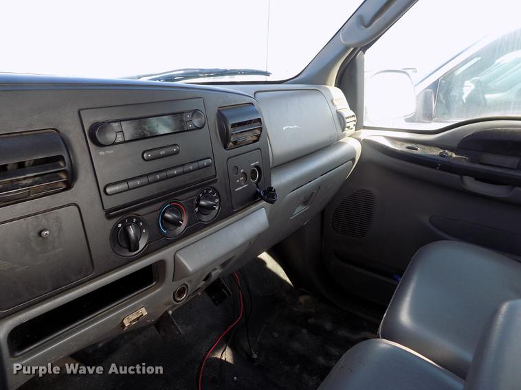 image for item FG9414 2007 Ford F250 Super Duty XL SuperCab pickup truck