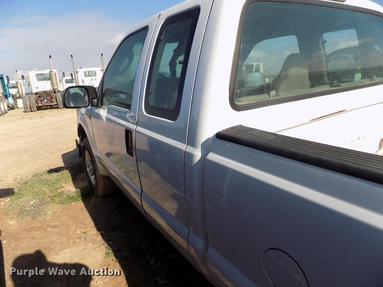 image for item FG9414 2007 Ford F250 Super Duty XL SuperCab pickup truck