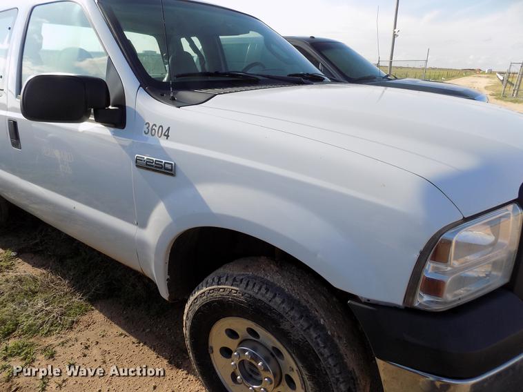 image for item FG9414 2007 Ford F250 Super Duty XL SuperCab pickup truck
