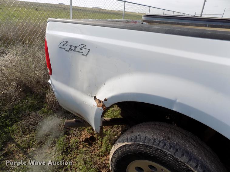 image for item FG9414 2007 Ford F250 Super Duty XL SuperCab pickup truck