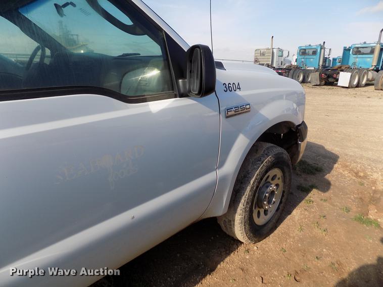 image for item FG9414 2007 Ford F250 Super Duty XL SuperCab pickup truck