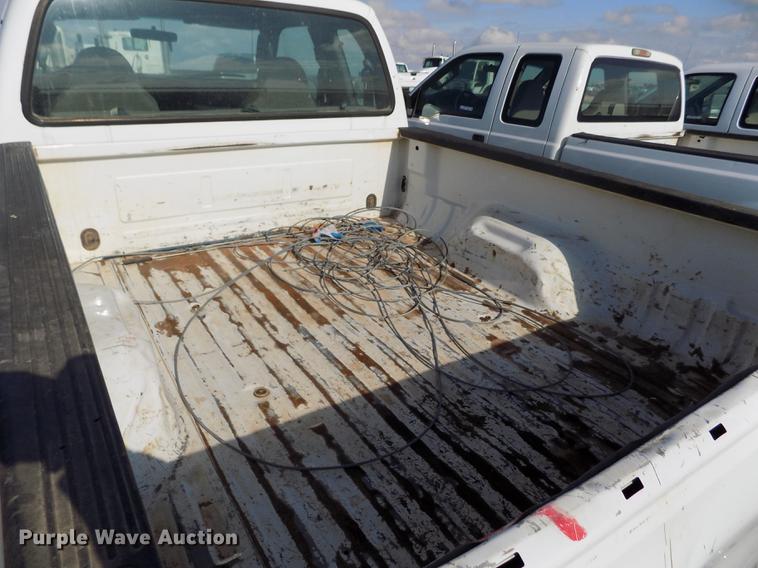 image for item FG9414 2007 Ford F250 Super Duty XL SuperCab pickup truck