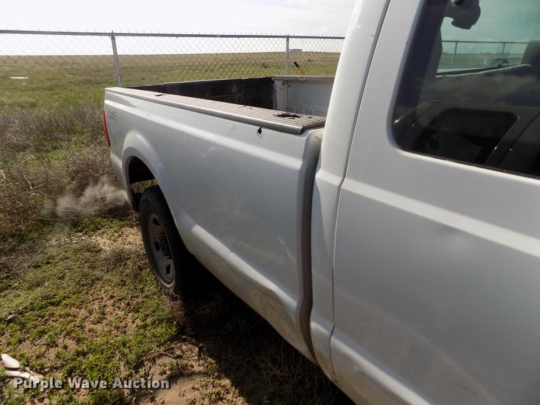 image for item FG9415 2008 Ford F250 Super Duty XL SuperCab pickup truck