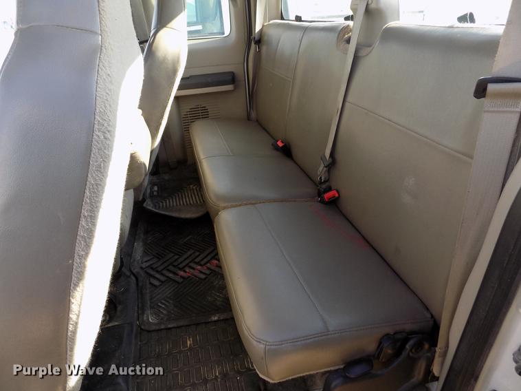 image for item FG9415 2008 Ford F250 Super Duty XL SuperCab pickup truck