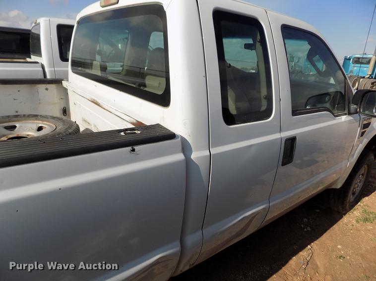 image for item FG9415 2008 Ford F250 Super Duty XL SuperCab pickup truck