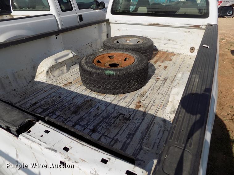 image for item FG9415 2008 Ford F250 Super Duty XL SuperCab pickup truck