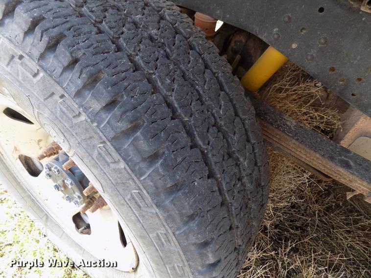 image for item FG9415 2008 Ford F250 Super Duty XL SuperCab pickup truck