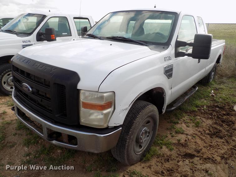 image for item FG9416 2008 Ford F250 Super Duty XL SuperCab pickup truck
