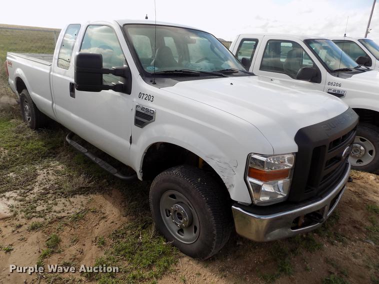 image for item FG9416 2008 Ford F250 Super Duty XL SuperCab pickup truck