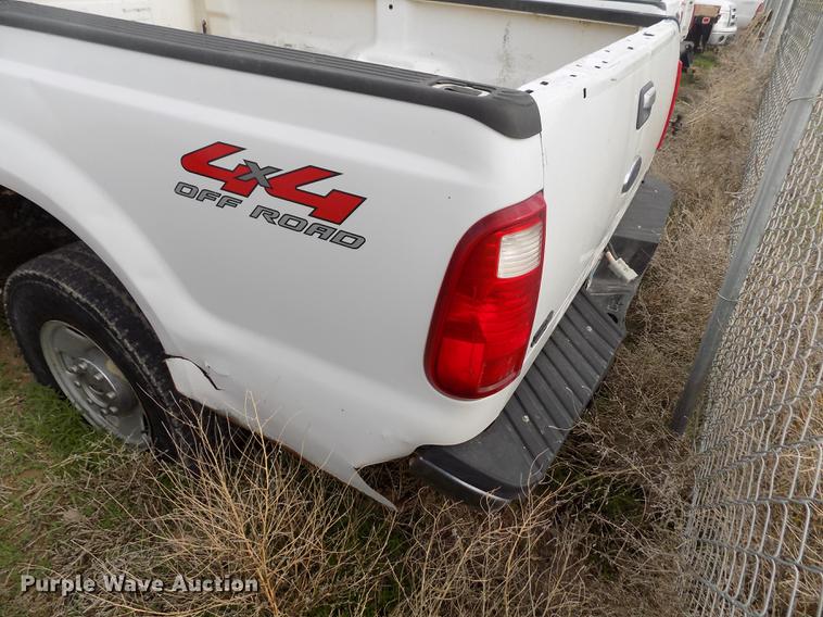 image for item FG9416 2008 Ford F250 Super Duty XL SuperCab pickup truck