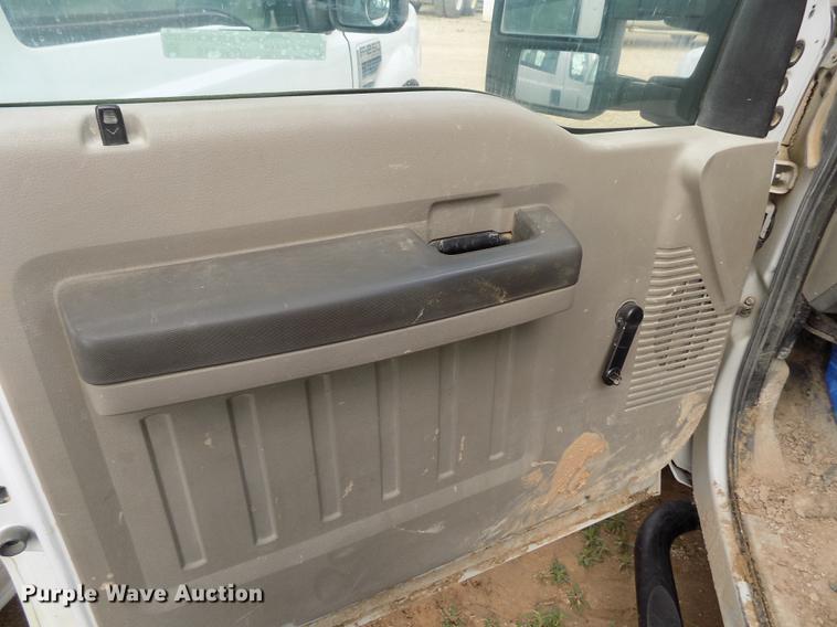image for item FG9416 2008 Ford F250 Super Duty XL SuperCab pickup truck