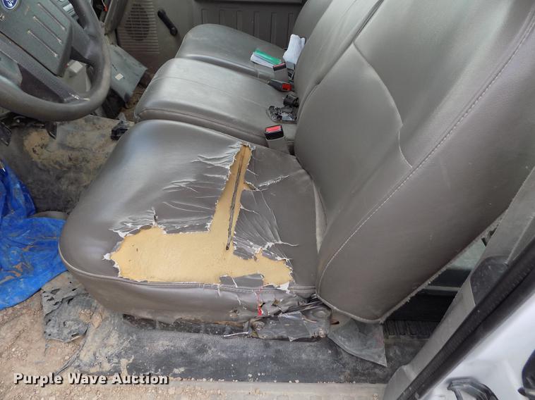 image for item FG9416 2008 Ford F250 Super Duty XL SuperCab pickup truck