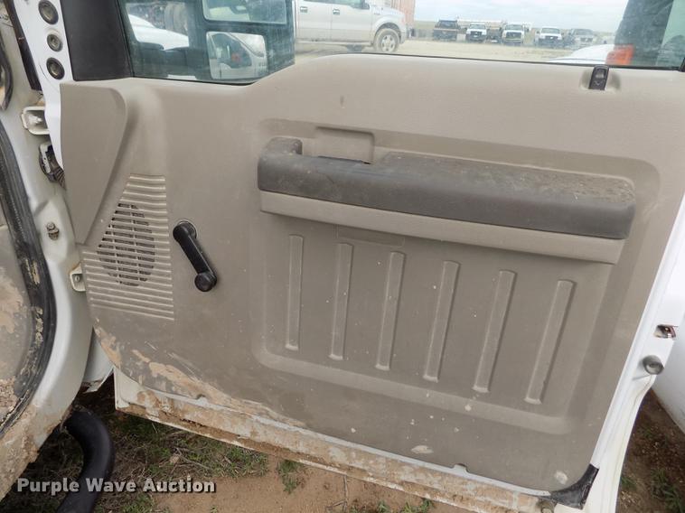 image for item FG9416 2008 Ford F250 Super Duty XL SuperCab pickup truck