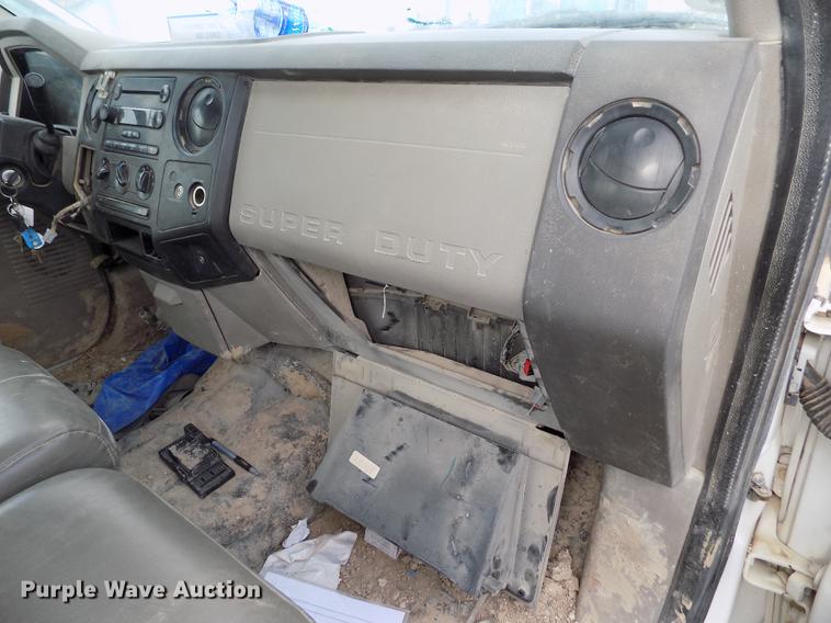 image for item FG9416 2008 Ford F250 Super Duty XL SuperCab pickup truck