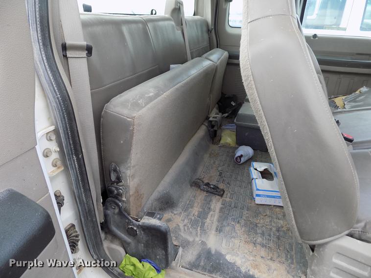 image for item FG9416 2008 Ford F250 Super Duty XL SuperCab pickup truck