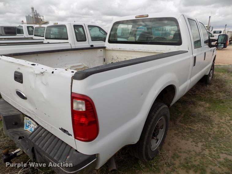 image for item FG9417 2008 Ford F250 Super Duty XL Crew Cab pickup truck