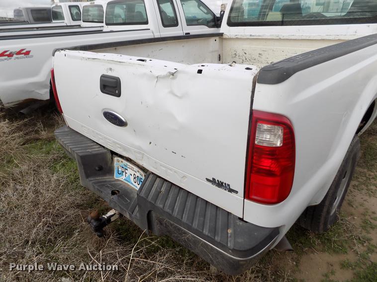 image for item FG9417 2008 Ford F250 Super Duty XL Crew Cab pickup truck