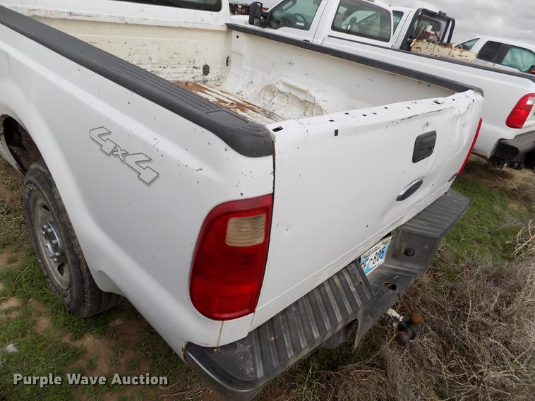 image for item FG9417 2008 Ford F250 Super Duty XL Crew Cab pickup truck