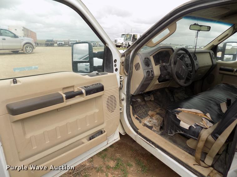 image for item FG9417 2008 Ford F250 Super Duty XL Crew Cab pickup truck