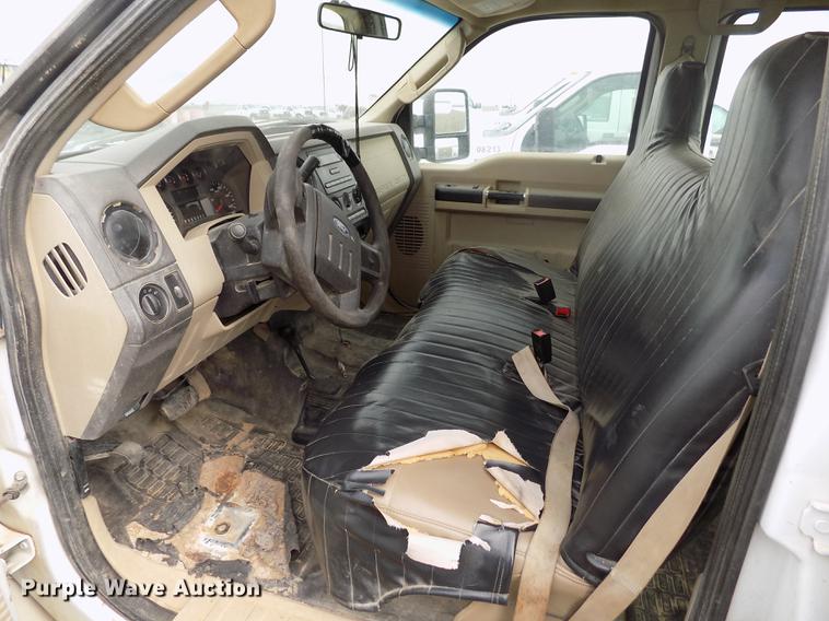 image for item FG9417 2008 Ford F250 Super Duty XL Crew Cab pickup truck