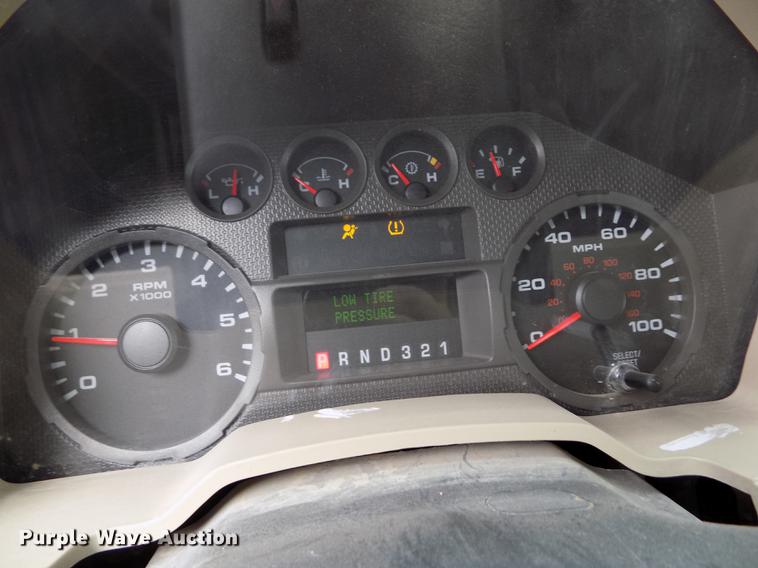 image for item FG9417 2008 Ford F250 Super Duty XL Crew Cab pickup truck