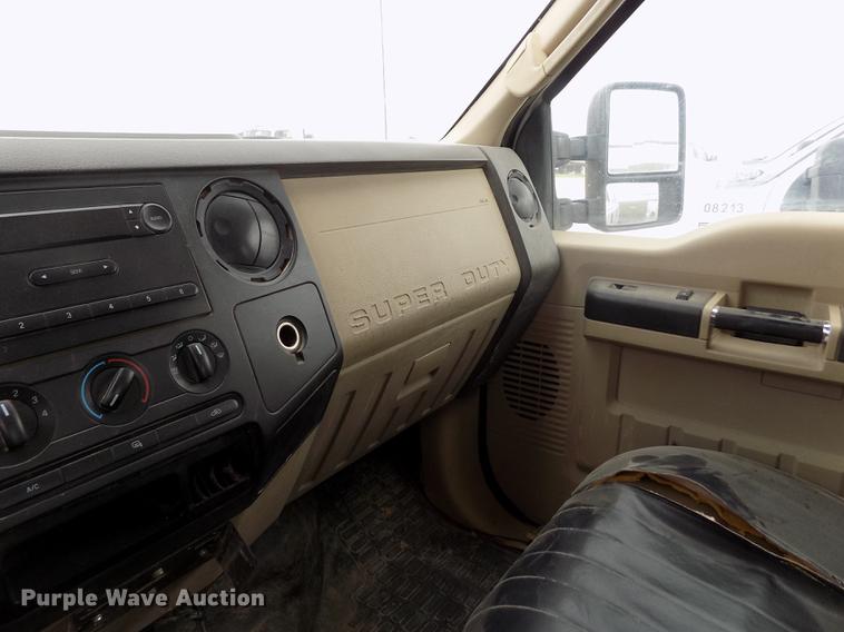 image for item FG9417 2008 Ford F250 Super Duty XL Crew Cab pickup truck