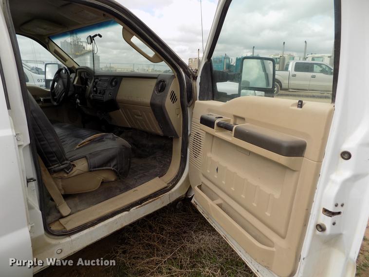 image for item FG9417 2008 Ford F250 Super Duty XL Crew Cab pickup truck