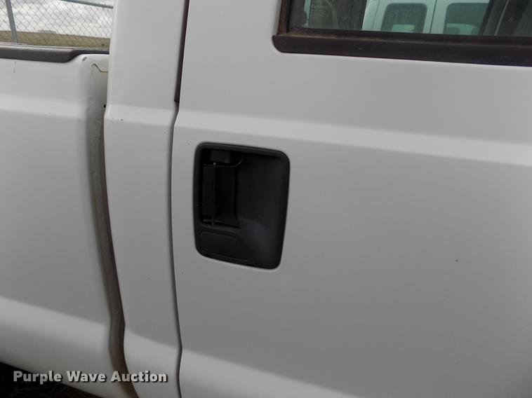 image for item FG9417 2008 Ford F250 Super Duty XL Crew Cab pickup truck
