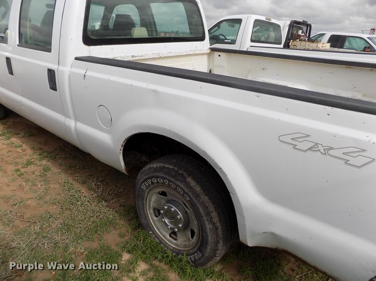 image for item FG9417 2008 Ford F250 Super Duty XL Crew Cab pickup truck