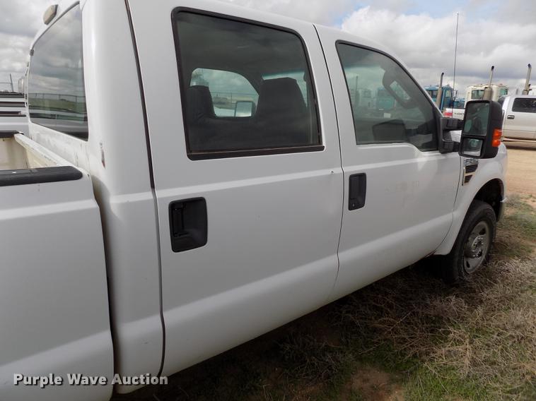 image for item FG9417 2008 Ford F250 Super Duty XL Crew Cab pickup truck