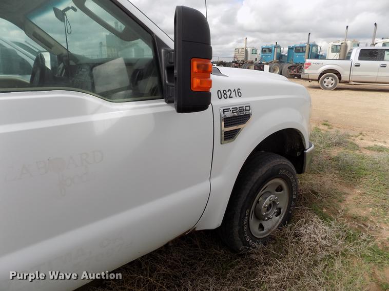 image for item FG9417 2008 Ford F250 Super Duty XL Crew Cab pickup truck