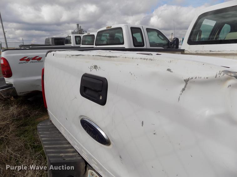 image for item FG9417 2008 Ford F250 Super Duty XL Crew Cab pickup truck