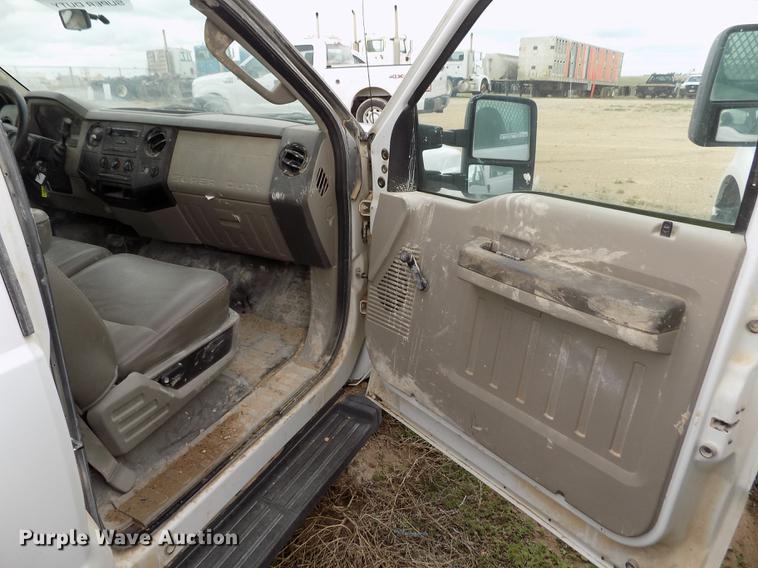 image for item FG9418 2008 Ford F250 Super Duty XL pickup truck