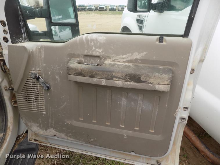 image for item FG9418 2008 Ford F250 Super Duty XL pickup truck