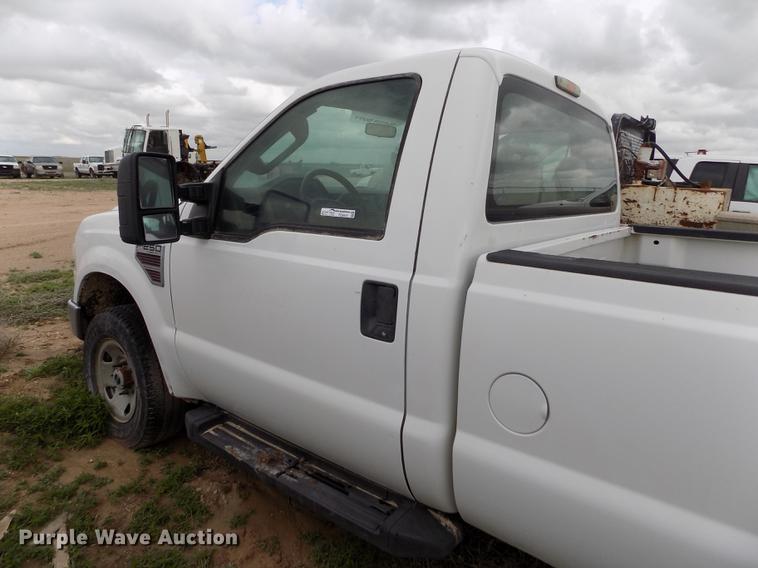 image for item FG9418 2008 Ford F250 Super Duty XL pickup truck