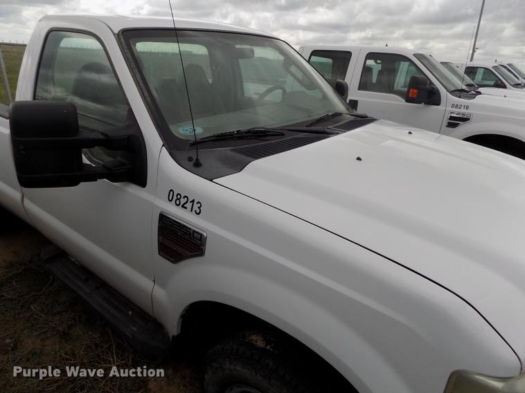 image for item FG9418 2008 Ford F250 Super Duty XL pickup truck