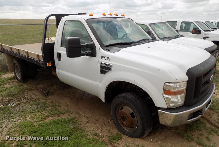 image for item FG9419 2009 Ford F350 Super Duty XL flatbed pickup truck