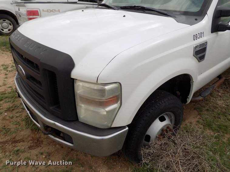 image for item FG9419 2009 Ford F350 Super Duty XL flatbed pickup truck