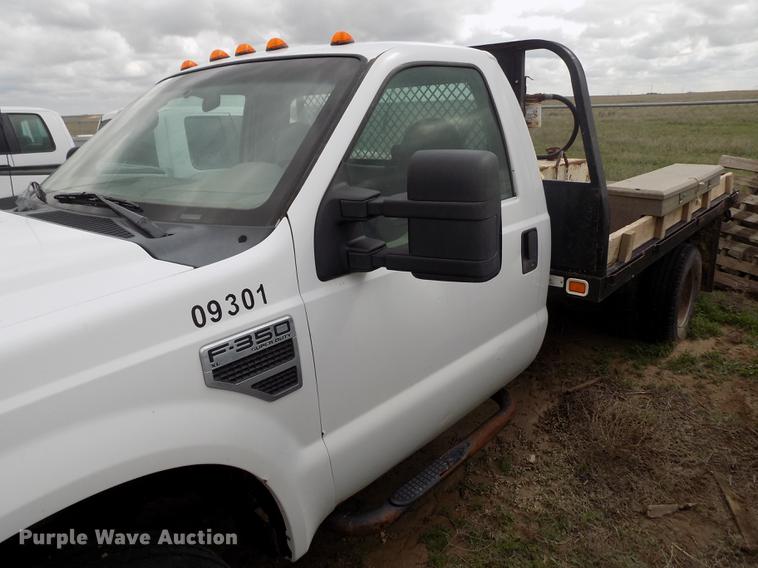 image for item FG9419 2009 Ford F350 Super Duty XL flatbed pickup truck