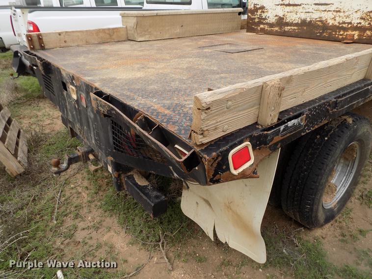 image for item FG9419 2009 Ford F350 Super Duty XL flatbed pickup truck