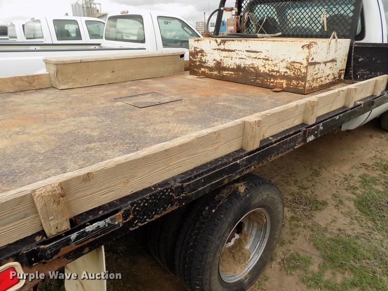 image for item FG9419 2009 Ford F350 Super Duty XL flatbed pickup truck