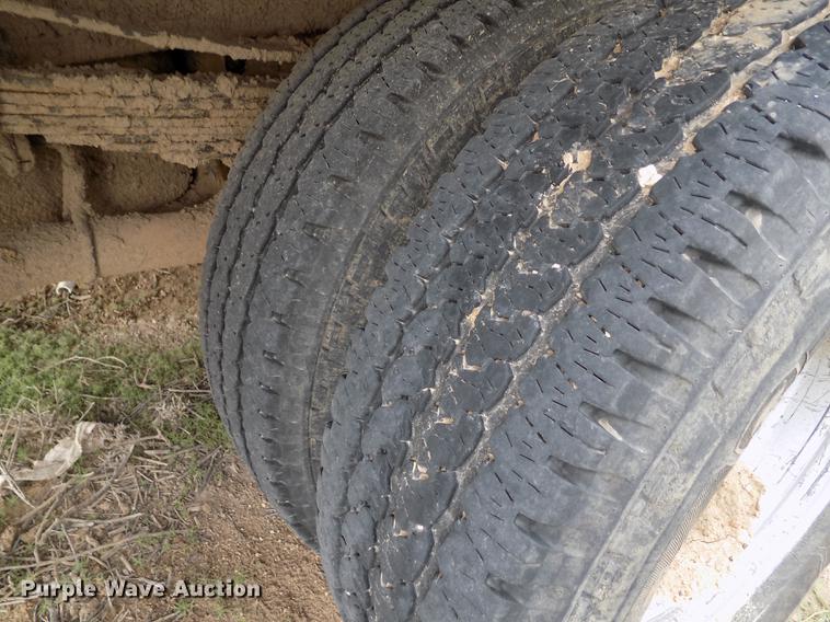 image for item FG9419 2009 Ford F350 Super Duty XL flatbed pickup truck