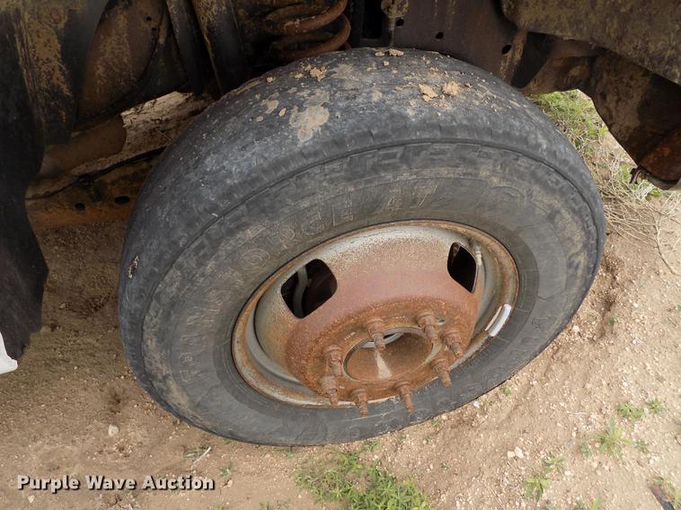 image for item FG9419 2009 Ford F350 Super Duty XL flatbed pickup truck